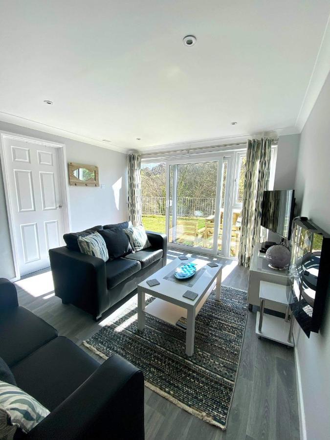 Captivating 2-Bed Villa In Millendreath Near Looe Buitenkant foto