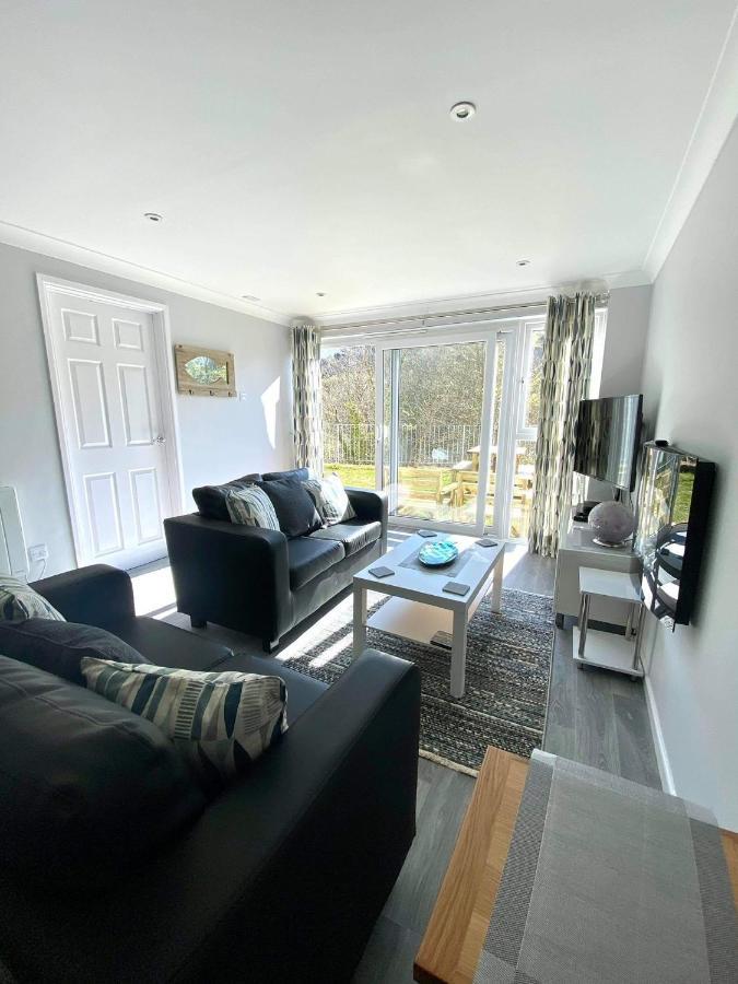 Captivating 2-Bed Villa In Millendreath Near Looe Buitenkant foto
