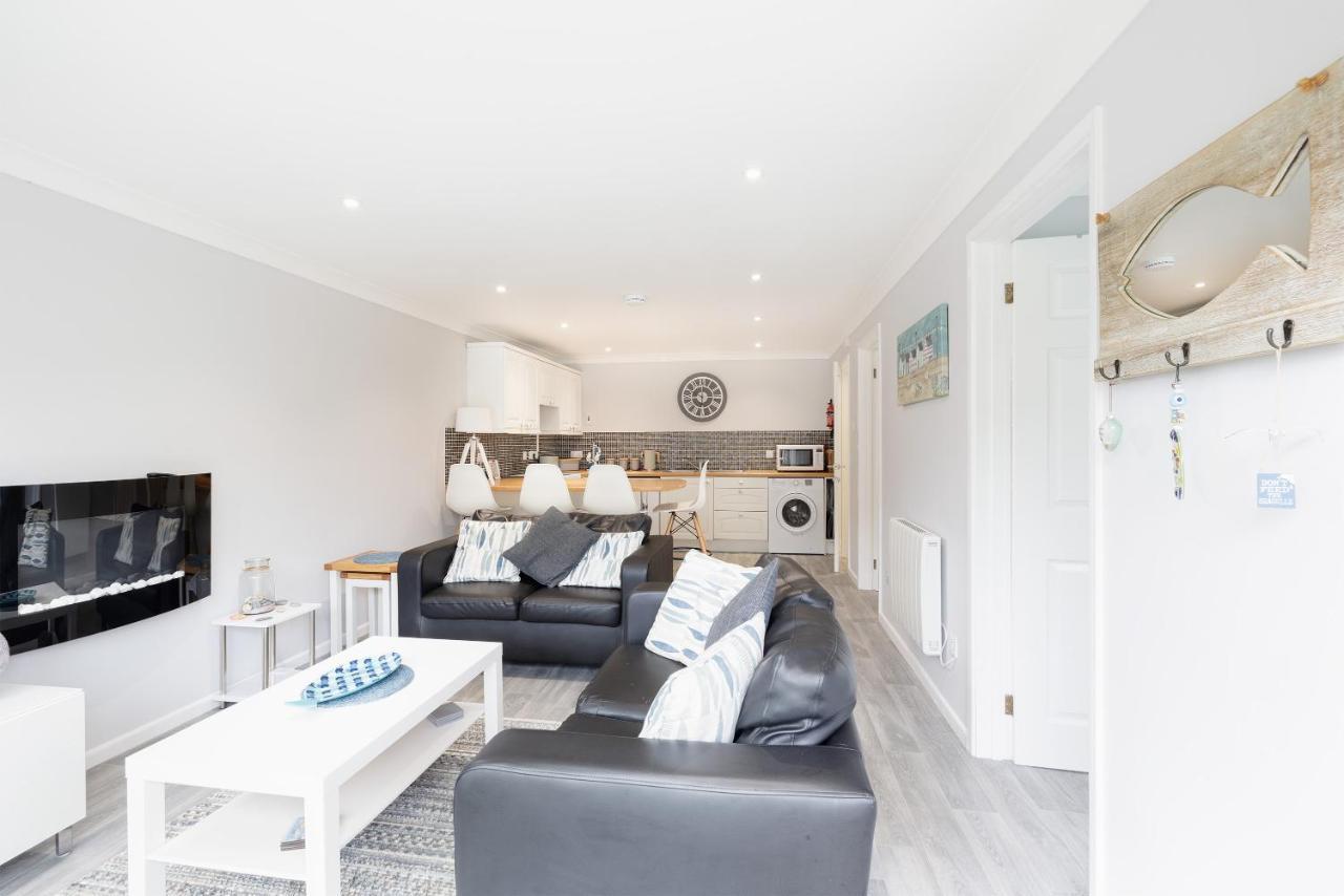 Captivating 2-Bed Villa In Millendreath Near Looe Buitenkant foto