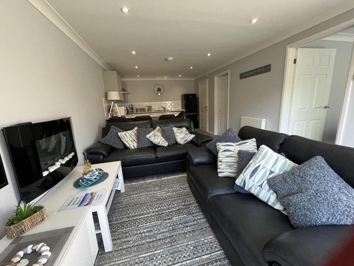 Captivating 2-Bed Villa In Millendreath Near Looe Buitenkant foto