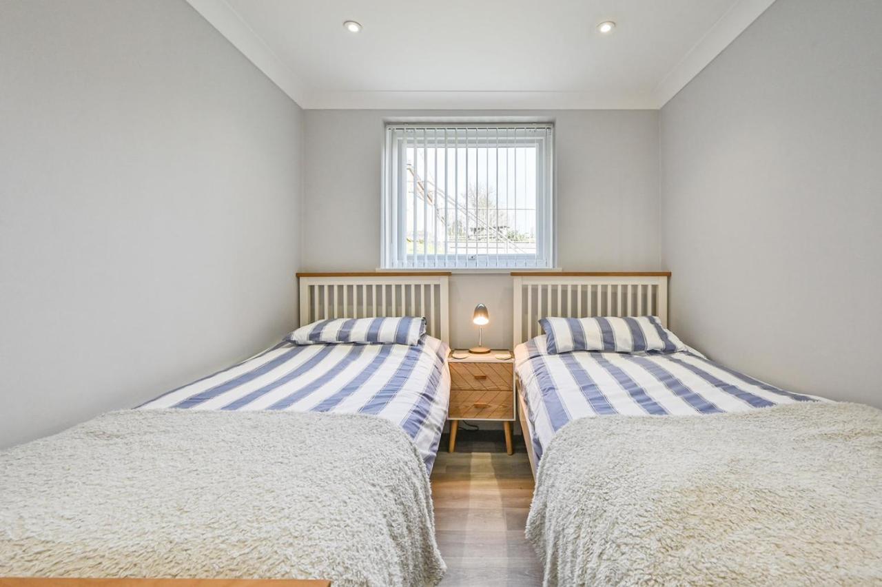 Captivating 2-Bed Villa In Millendreath Near Looe Buitenkant foto