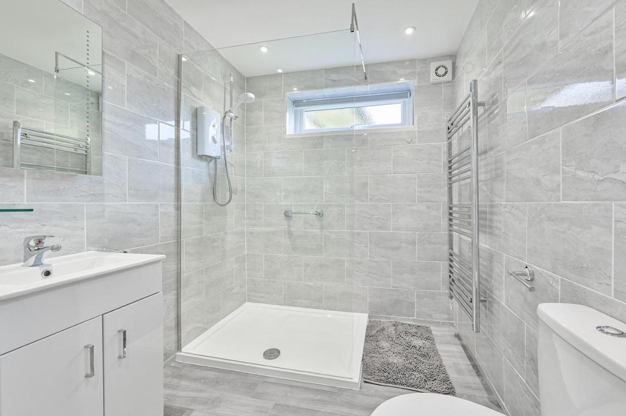 Captivating 2-Bed Villa In Millendreath Near Looe Buitenkant foto